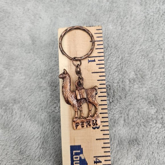 Cusco Peru Keychain Alpaca Lama Copper colored Metal Peruvian Souvenir - Picture 7 of 11